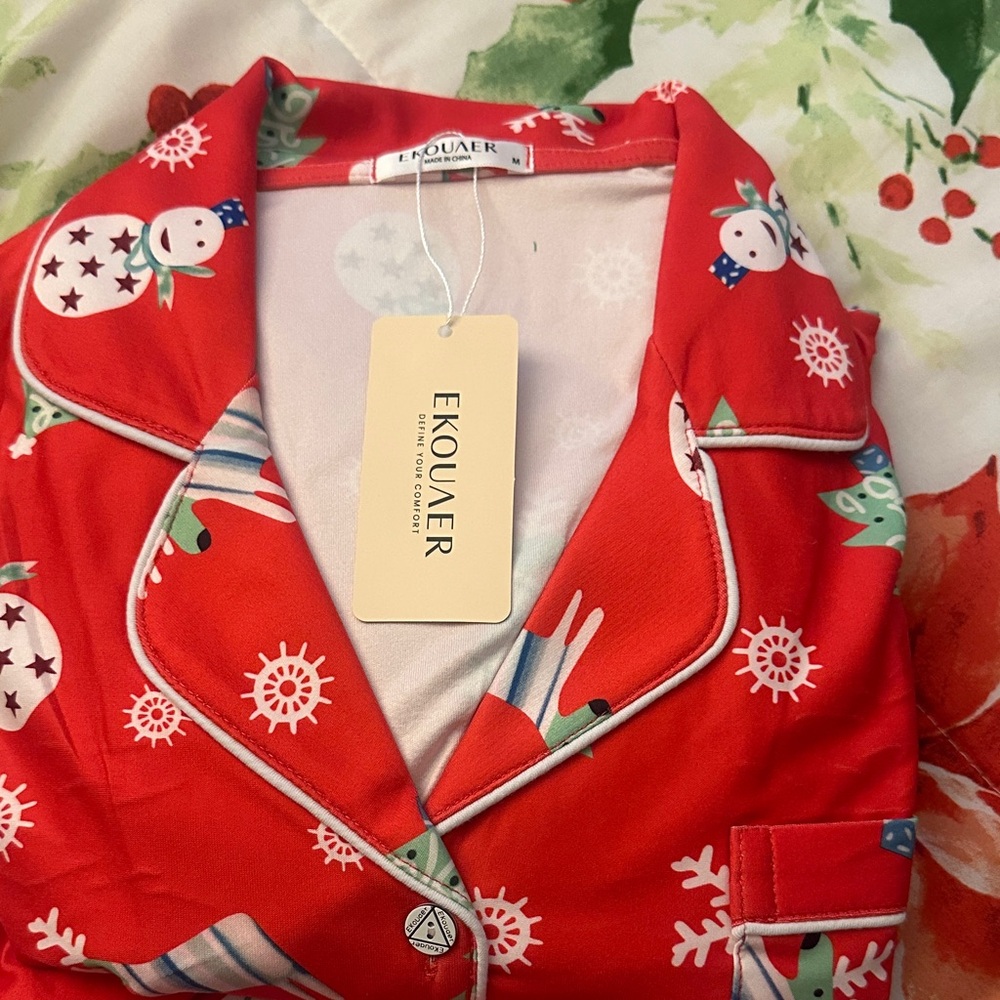 Ekouaer Festive Red Pajama Top